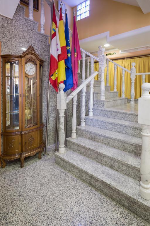 Hotel Real De Castilla トルデシリャス エクステリア 写真