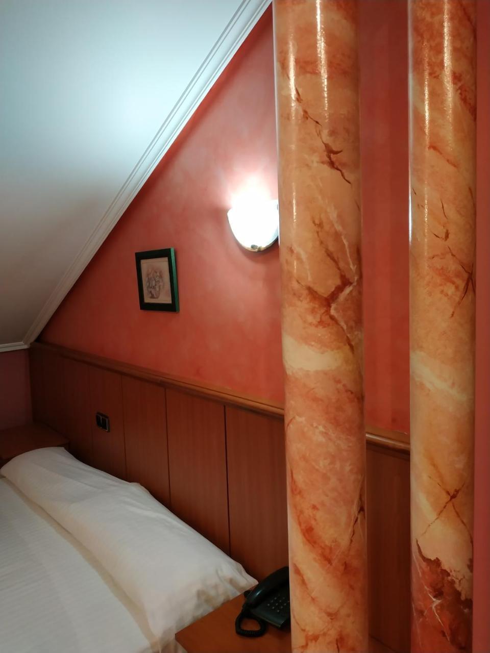 Hotel Real De Castilla トルデシリャス エクステリア 写真