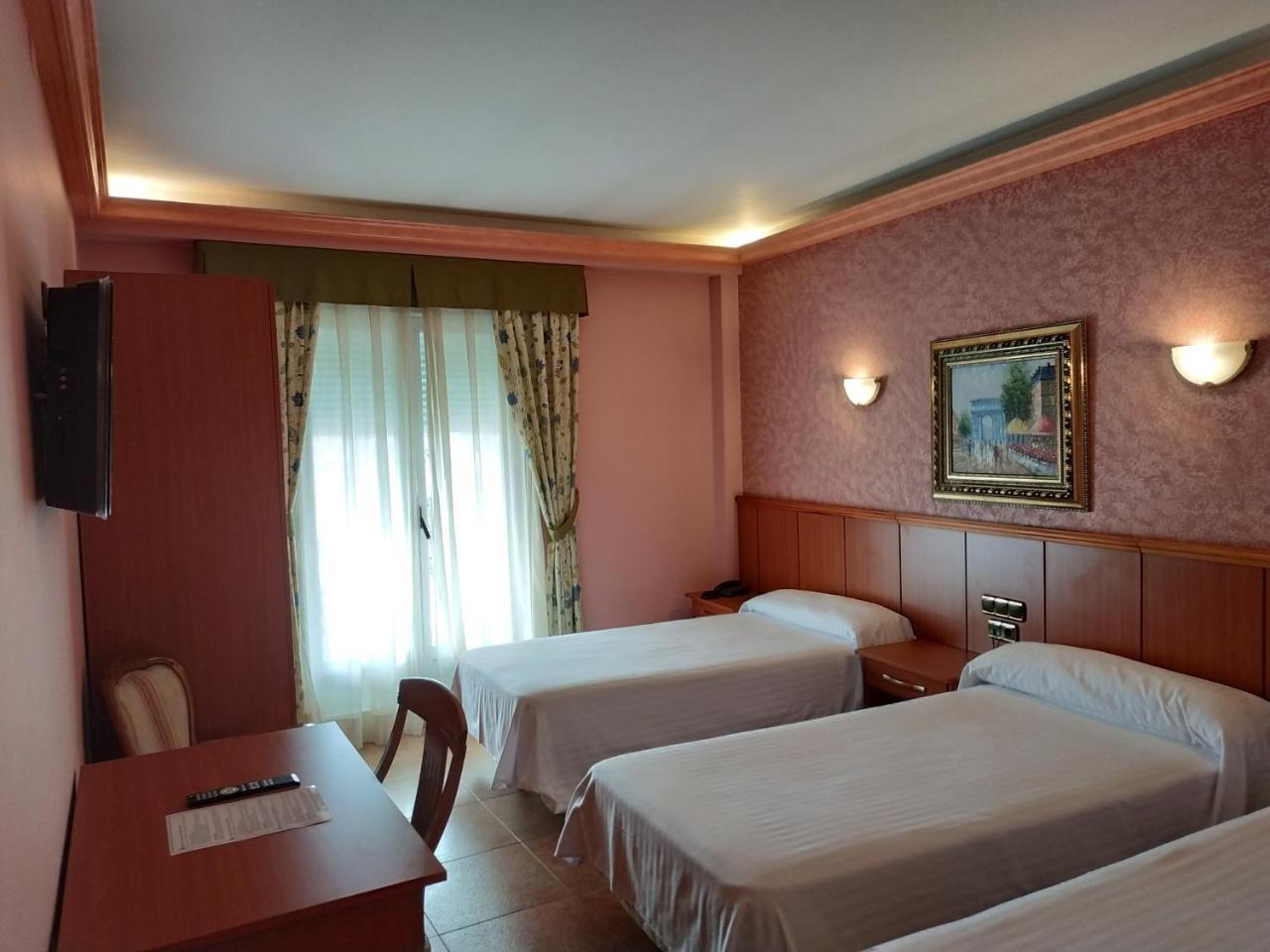 Hotel Real De Castilla トルデシリャス エクステリア 写真