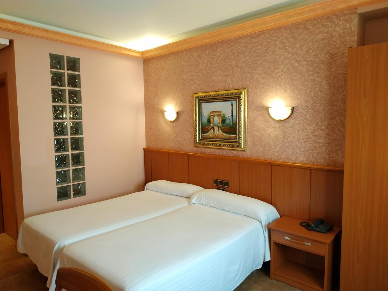 Hotel Real De Castilla トルデシリャス エクステリア 写真