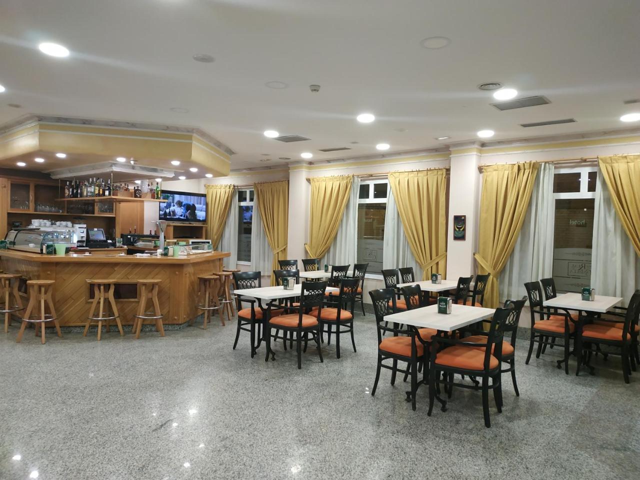 Hotel Real De Castilla トルデシリャス エクステリア 写真
